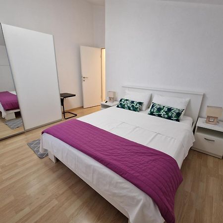 Apartment Hramina Murter Bagian luar foto